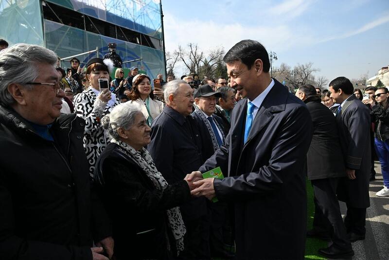 Дархан Сатыбалды поздравил горожан с Наурыз мейрамы