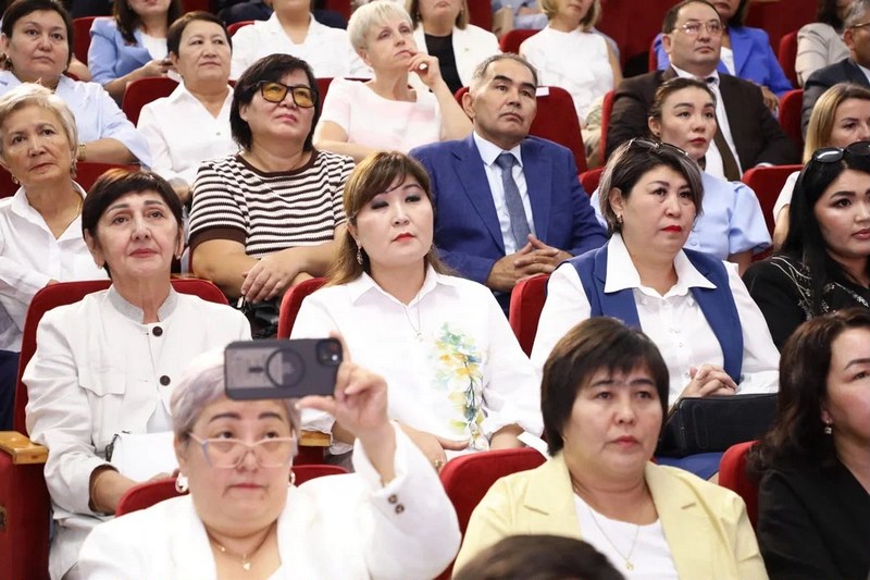 Новые цифровые инструменты внедрят во всех школах Карагандинской области