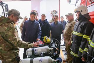 Аким Алматы ознакомился с деятельностью специализированного отряда ДЧС