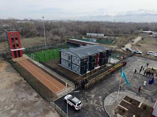 Новые апартаменты для спасателей: в Алматы вручили ключи сотрудникам МЧС