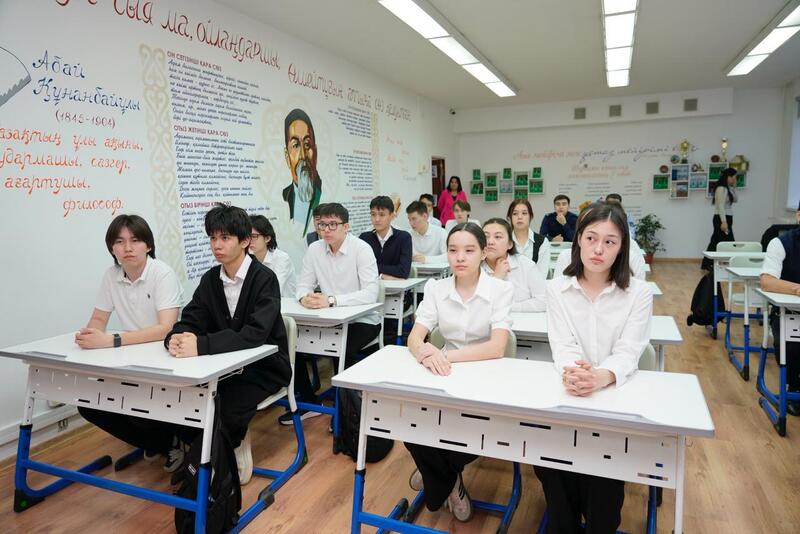 «Закон и порядок»: в Астане для школьников организовали урок безопасности и классный час