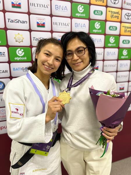 «Анаға тағзым – анаға құрмет»: столичные спортсмены запустили трогательный челлендж ко Дню матери