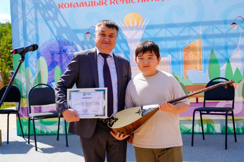 В районе «Байконыр» на месте пустыря появился современный сквер