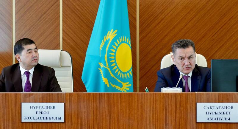 На заседании акимата ВКО рассмотрены актуальные вопросы развития региона