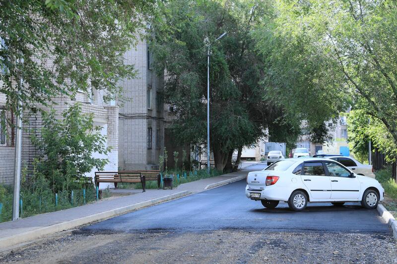 Этим летом в Актобе проводится комплексное благоустройство дворов 158 многоквартирных домов