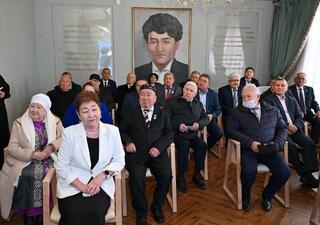 В честь Дня пожилых людей аким области встретился с ветеранами