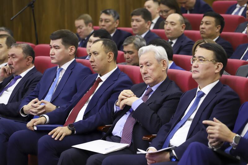 Меры поддержки бизнеса и новые цифровые решения обсудили на коллегии Минфина