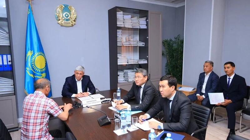 Ермаганбет Булекпаев провёл приём по личным вопросам