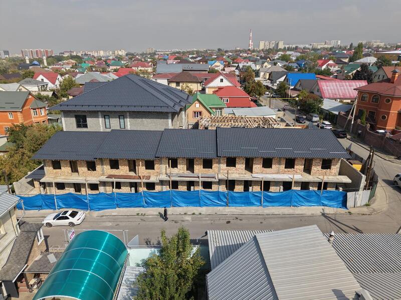 В Алматы сносят крупный незаконный объект