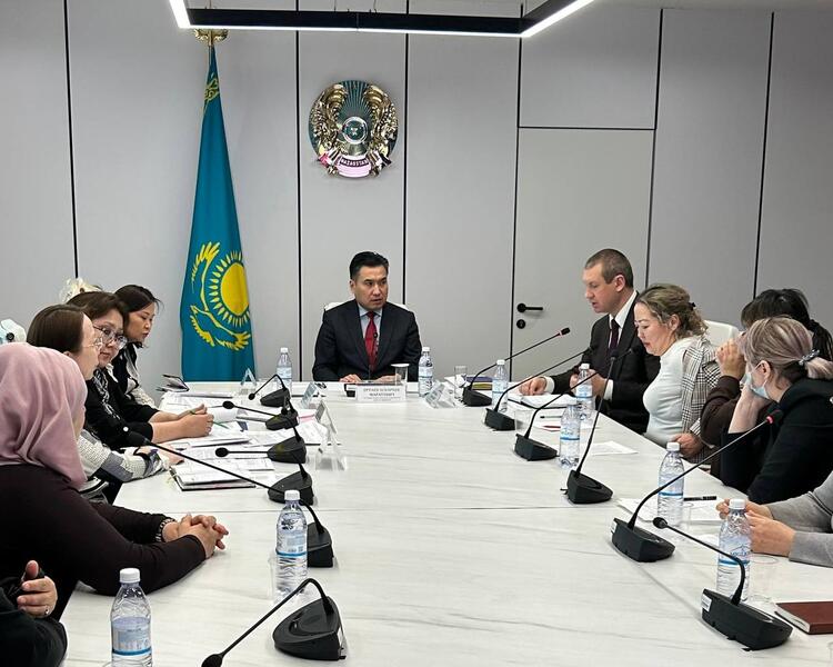 А. Ертаев провел личный прием родителей детей с инвалидностью