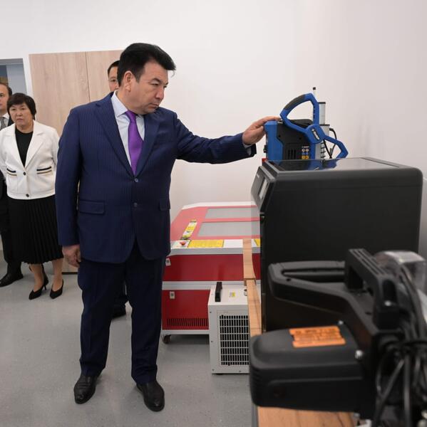 В Павлодаре сегодня произошло по-настоящему знаковое событие — в микрорайоне «Достык» открылась первая в регионе школа будущего, построенная в рамках национального проекта «Келешек мектептері»