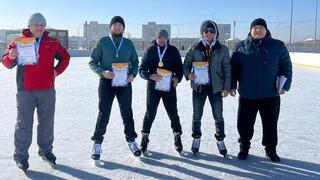 В Шахтинске состоялось личное первенство по скоростному бегу на коньках