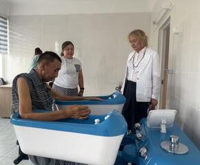 Представители правозащитного института посетили Центр реабилитации лиц с инвалидностью в Уральске