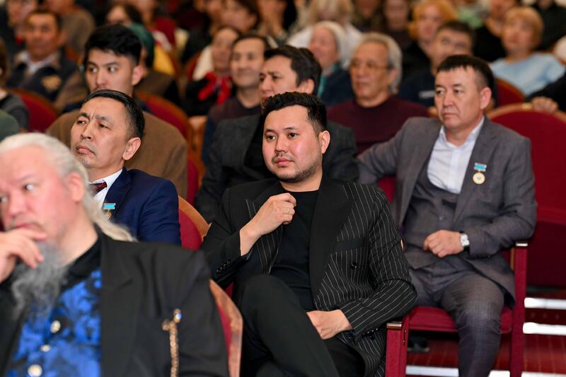 В области Абай чествовали актеров в честь Международного дня театра