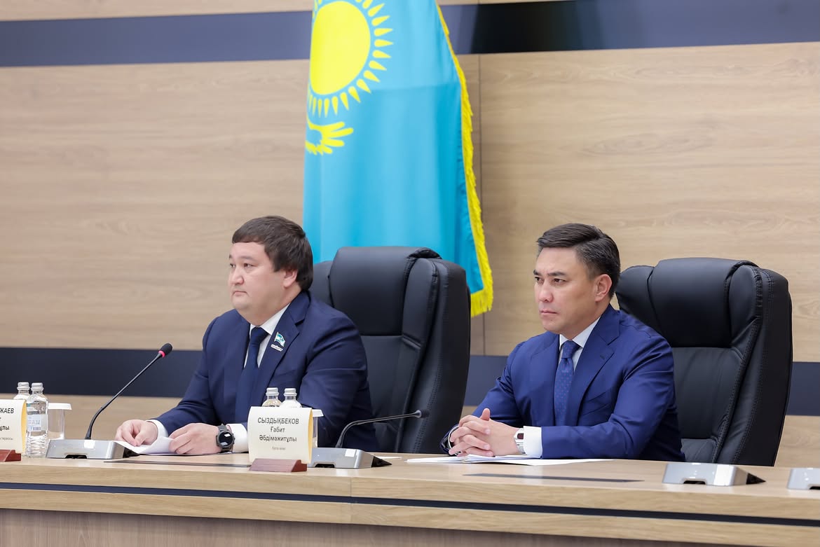 В ШЫМКЕНТЕ СОСТОЯЛАСЬ ВНЕОЧЕРЕДНАЯ XXXVIII СЕССИЯ ГОРОДСКОГО МАСЛИХАТА