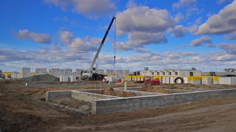 Аким области Асаин Байханов посетил село Кеменгер Павлодарского района, где ознакомился с реализацией крупных инвестиционных проектов и проверил ход строительства физкультурно-оздоровительного комплекса