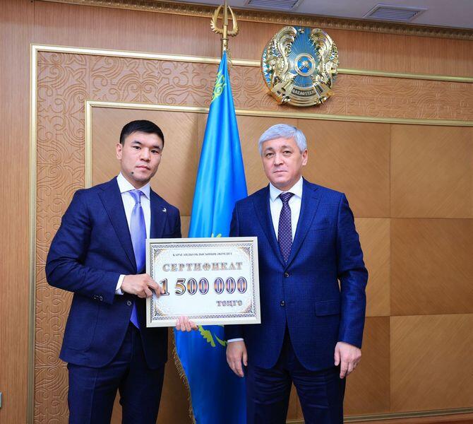 Ермаганбет Булекпаев поздравил карагандинских боксёров с высокими достижениями на чемпионате мира