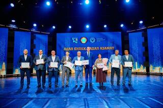 Год рабочих профессий: в Астане отметили лучших представителей труда