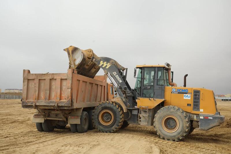 Нурдaулет Килыбай ознакомился со строительством автовокзала в Актау