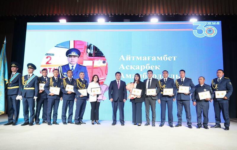 Аким Мангистауской области Нурдәулет Килыбай поздравил спасателей региона с профессиональным праздником