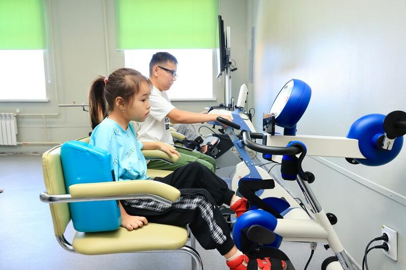 Развитие здравоохранения: 14 проектов в медицине реализует фонд «Қазақстан халқына» в Карагандинской области