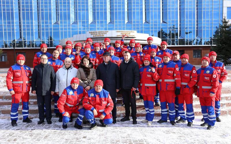 В КОСТАНАЙСКОЙ ОБЛАСТИ ОБНОВЛЕН АВТОПАРК СКОРОЙ ПОМОЩИ: ВРУЧЕНЫ КЛЮЧИ ОТ 50 НОВЫХ РЕАНИМОБИЛЕЙ