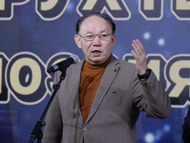 Ербол Карашукеев наградил победителей II республиканского литературного конкурса «Асқақ рухты Әулиеата»