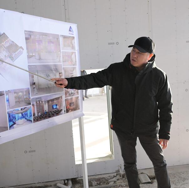 Аким Павлодарской области Асаин Байханов совершил рабочую поездку в Баянаульский район, где оценил ход реализации ключевых инфраструктурных, проектов