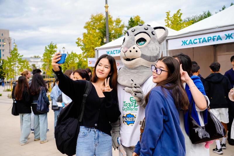 «Жастарға жұмыс»: на ярмарке в Астане было представлено более 1000 вакансий