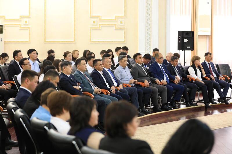 Советник Президента встретился с сельскими акимами Актюбинской области