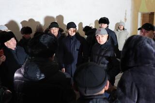 Алибек Куантыров провел встречу с сельчанами Акмолинской области 
