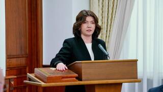 Министр просвещения Жулдыз Сулейменова принесла присягу в Правительстве РК