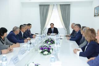 Ербол Карашукеев встретился с ветеранами Жамбылской области