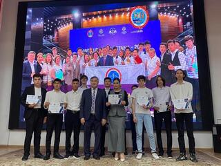 «Парад звезд-2025»: в Астане прошло мероприятие, посвященное награждению лучших учеников