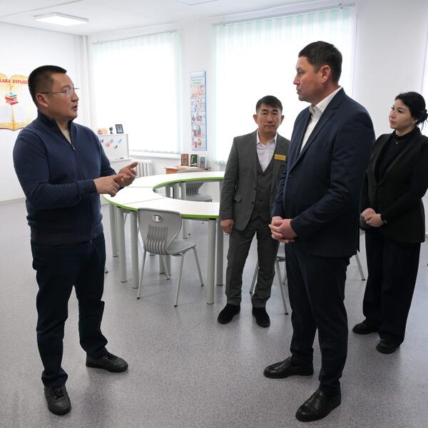 Аким Павлодарской области Асаин Байханов совершил рабочую поездку в Баянаульский район, где оценил ход реализации ключевых инфраструктурных, проектов