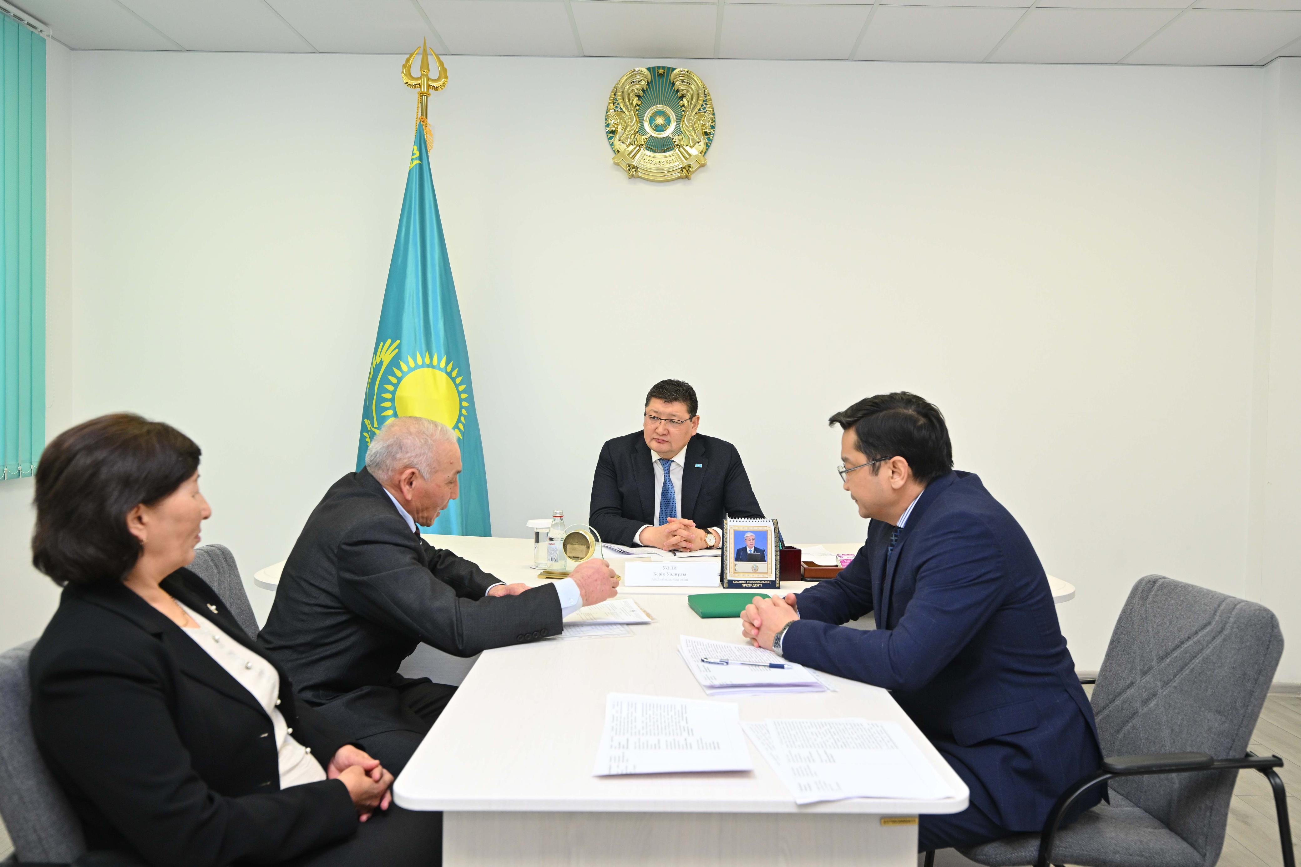 Аким области провел личный прием граждан