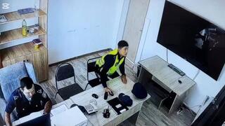 Транспортные полицейские спасли мужчину на станции Туркестана