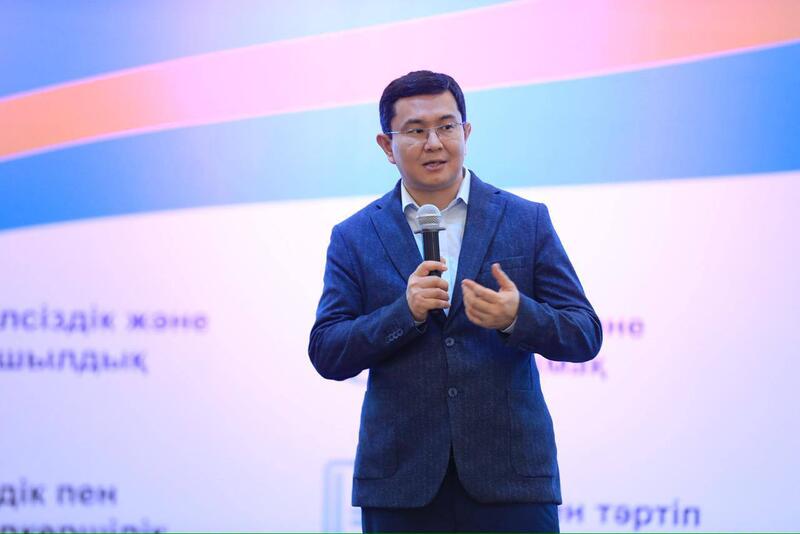 В Актобе авторы QazVac и эксперты в сфере медицины обсудили с будущими врачами национальные ценности