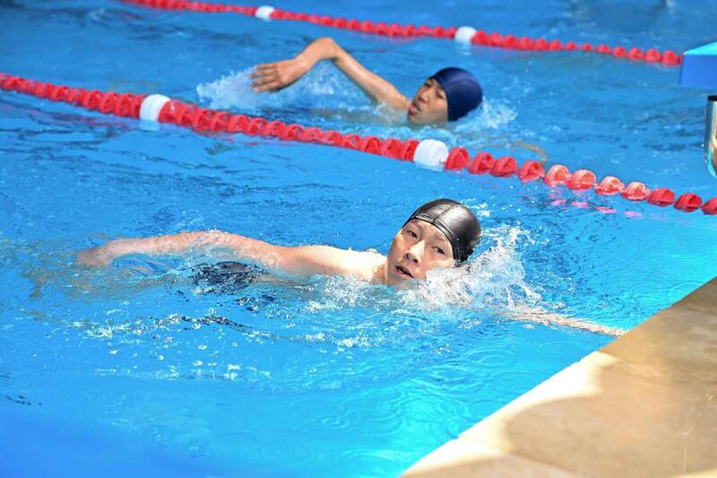 Рассмотрены вопросы реализации государственной молодежной политики и развития массового спорта в регионе