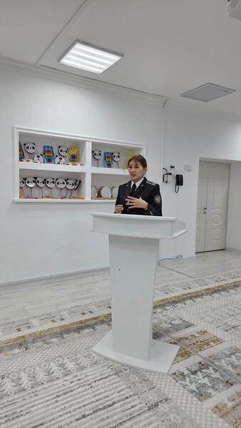 «Закон и порядок»: столичным педагогам разъяснили основы финансовой и цифровой безопасности