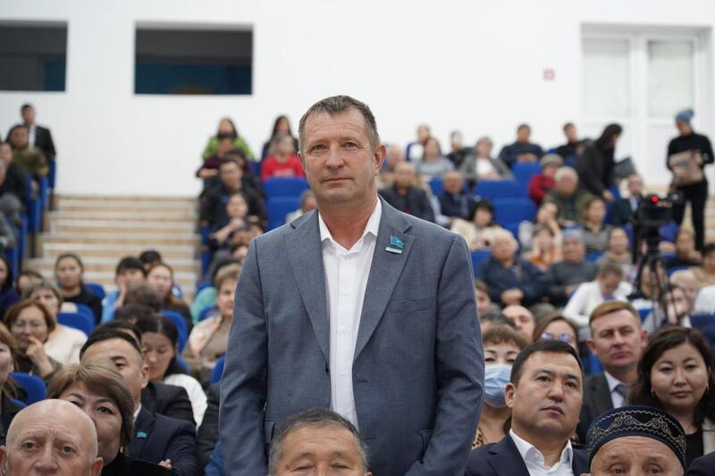 Марат Ахметжанов провел встречу с жителями Шортандинского района