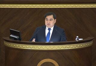 МАЖИЛИС ОДОБРИЛ В ПЕРВОМ ЧТЕНИИ НОВЫЙ ЗАКОН О ГОСУДАРСТВЕННОЙ СЛУЖБЕ