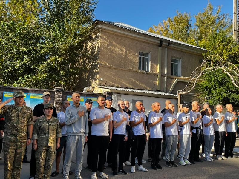 В Астане состоялись торжественные проводы призывников в ряды Национальной гвардии