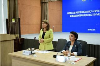 Первый вице-министр просвещения РК встретилась с педагогами региона