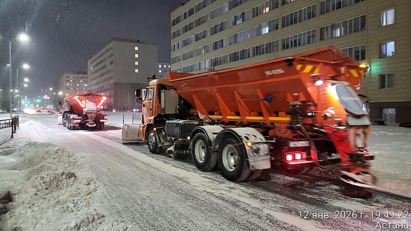 Почти 50 тысяч кубометров снега вывезли за день из Астаны