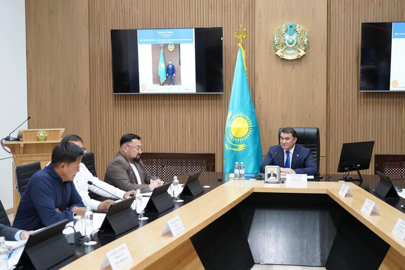 НҰРАЛХАН КӨШЕРОВ САУРАН АУДАНЫНЫҢ ТҰРҒЫНДАРЫМЕН КЕЗДЕСІП, ҰСЫНЫСТАРЫН ТЫҢДАДЫ