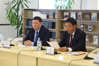 В ТУРКЕСТАНЕ В РАМКАХ ПРОЕКТА «ЧИТАЮЩАЯ НАЦИЯ» ПРОШЕЛ КРУГЛЫЙ СТОЛ «НАЦИЯ, СОВЕРШЕНСТВУЮЩАЯСЯ С КНИГОЙ»