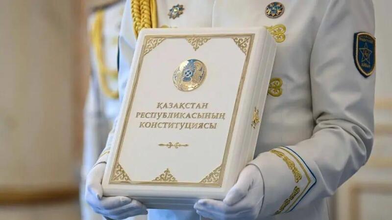 Новая Конституция: закрепление статуса адвокатуры, защита интеллектуальной собственности и запрет обратной силы законов