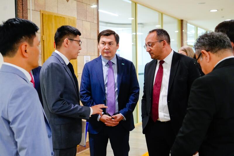 Центр подготовки казахстанцев к трудоустройству за рубежом открылся в Астане