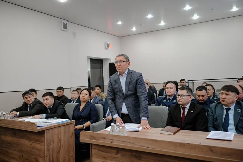 Аким СКО провел кустовое совещание с акимами близлежащих районов